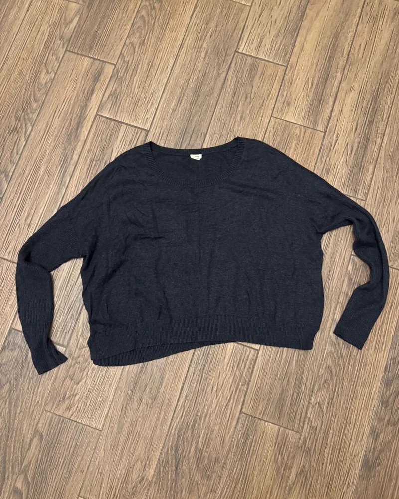 Garage Sweaters & Pullovers