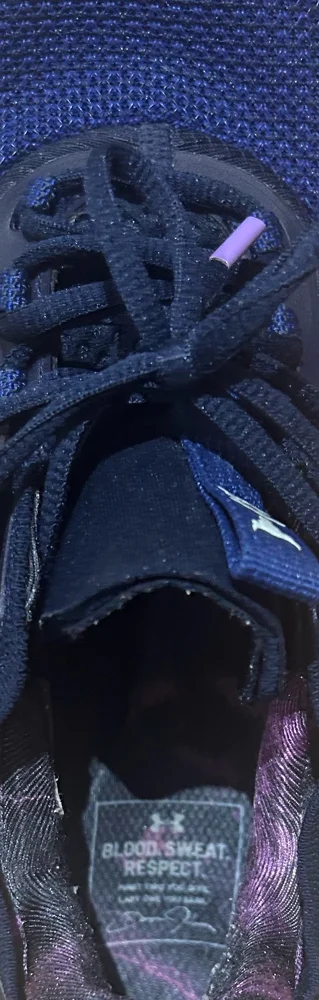 Under Armour سنيكرز، حالة جيدة جداً، مقاس 41، صورة 3