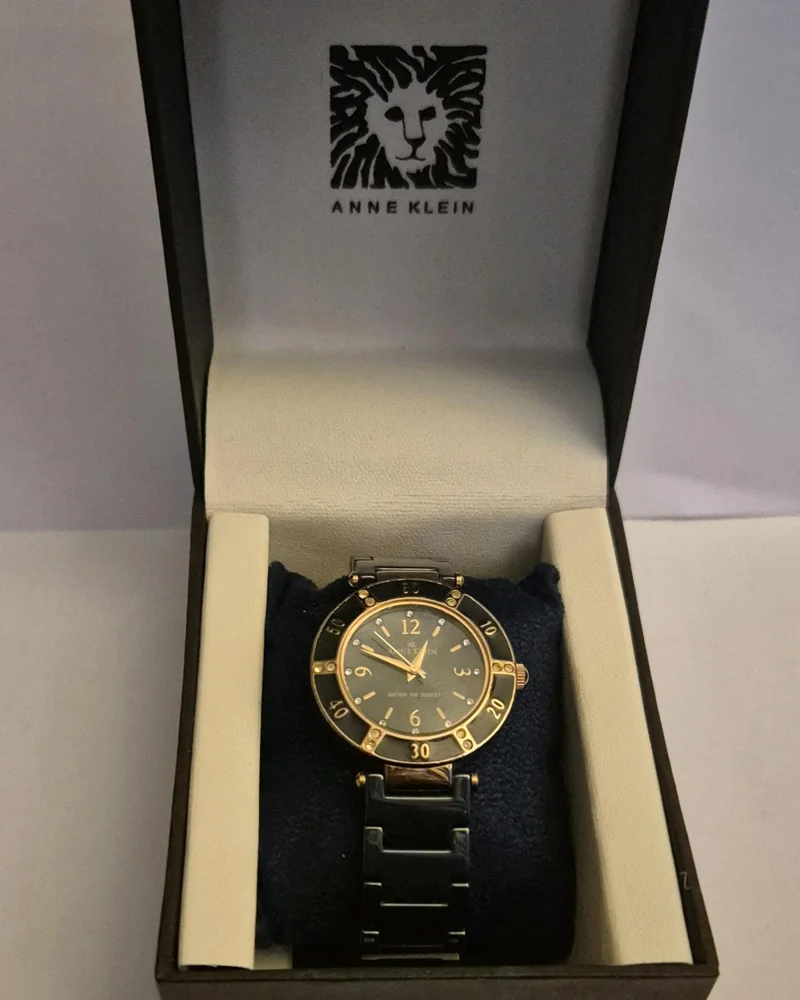 Anne Klein ساعات، حالة جيدة جداً، مقاس واحد، صورة 2