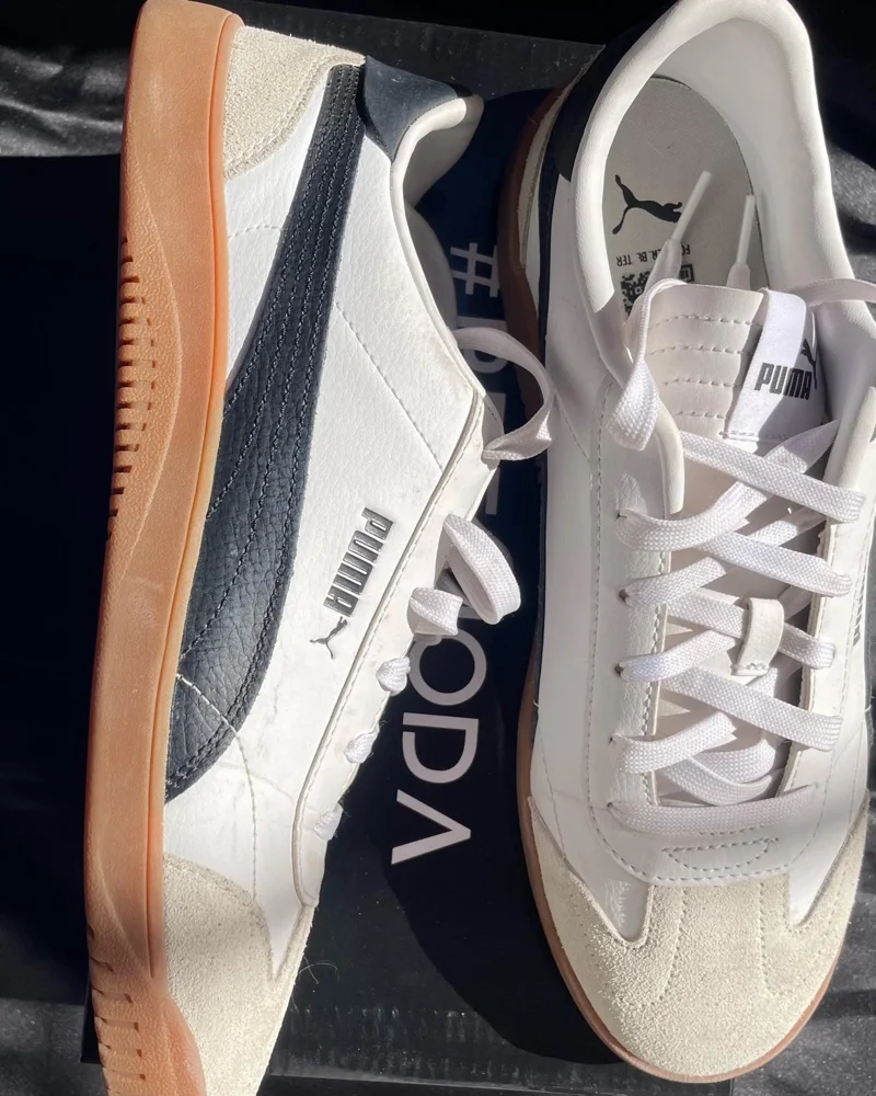 Puma Sneakers