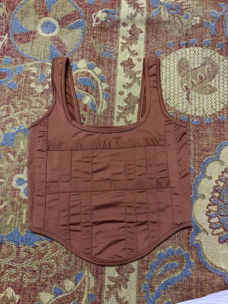 Local Corsets
