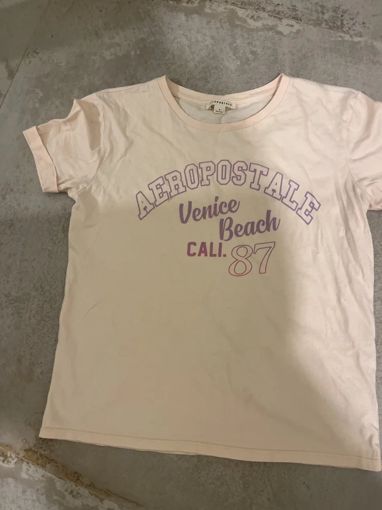 Aero T-shirts