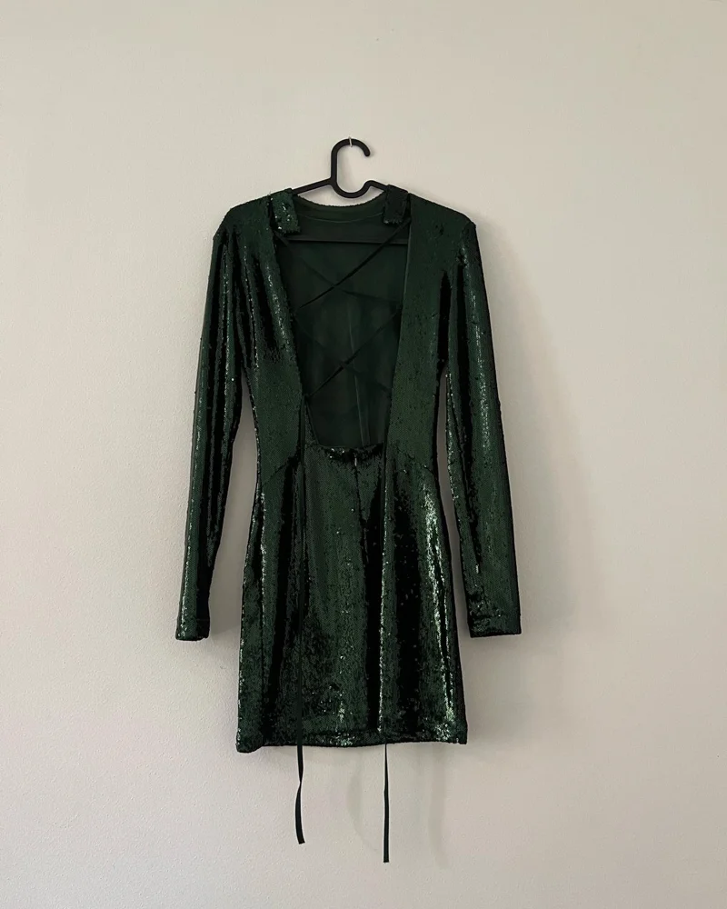 Zara فساتين سواريه