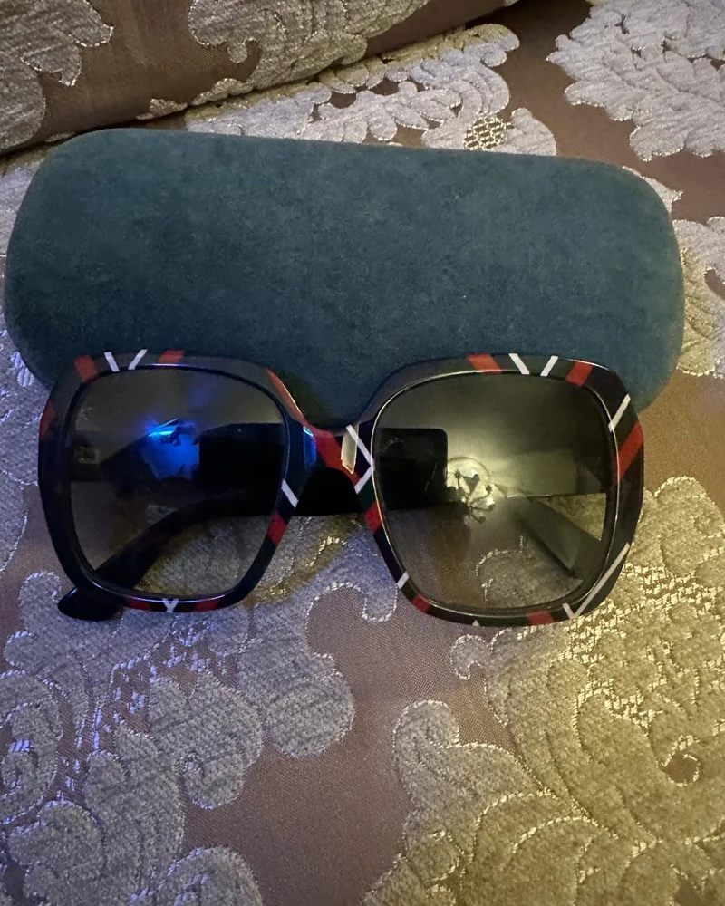 Gucci نضارات شمس
