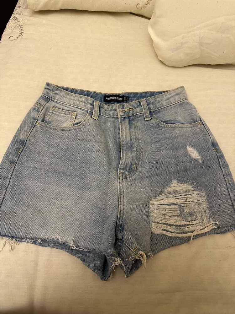 PrettyLittleThing شورتات