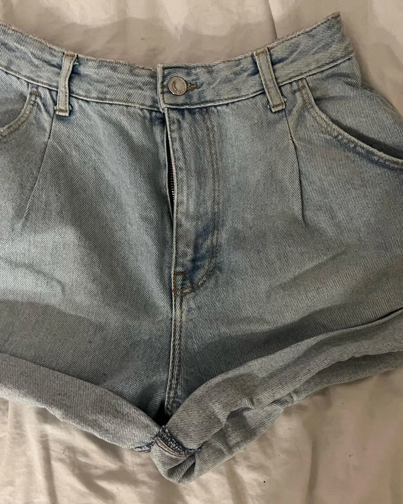 Bershka Shorts