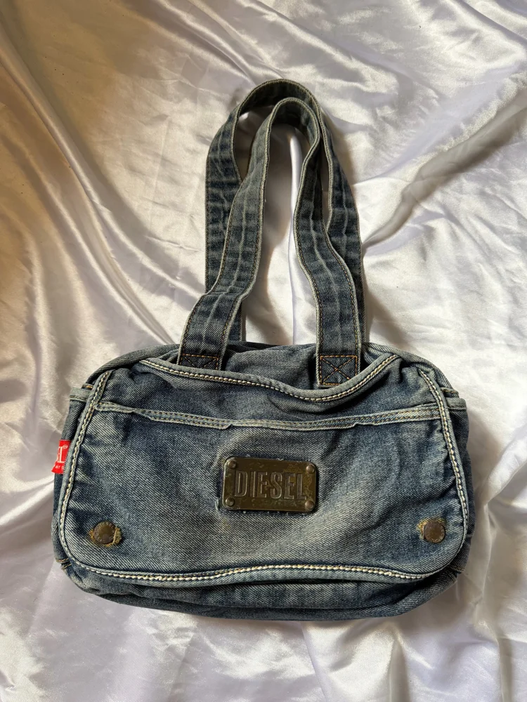 Diesel Shoulder Bags