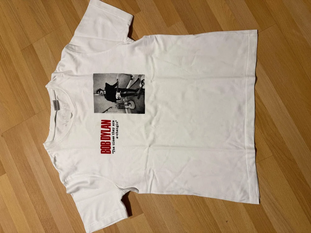 Zara تيشيرتات