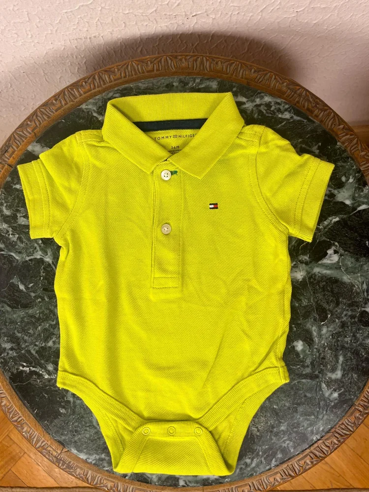 Tommy Hilfiger Tops
