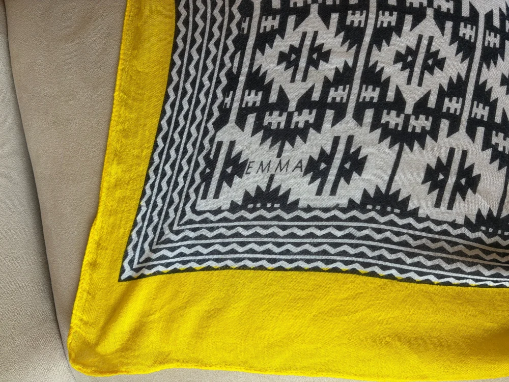 youremma Scarves & Shawls, size Other, photo 3