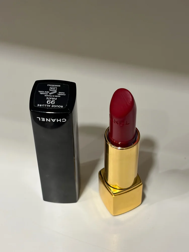 Chanel مكياج