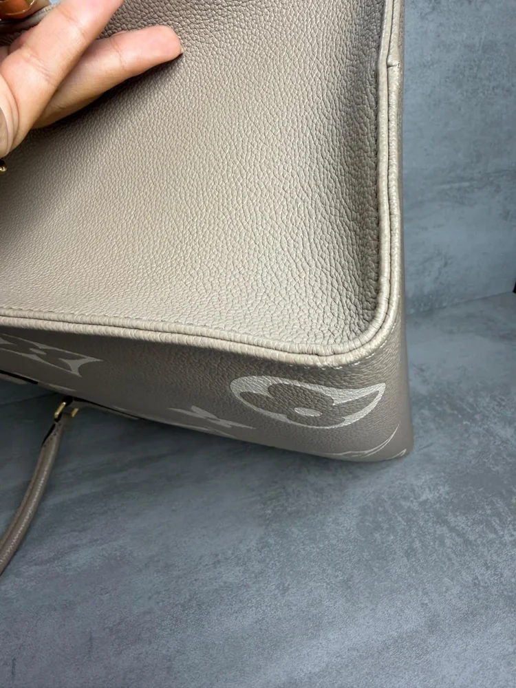 Louis Vuitton Tote Bags, New with tags, photo 6
