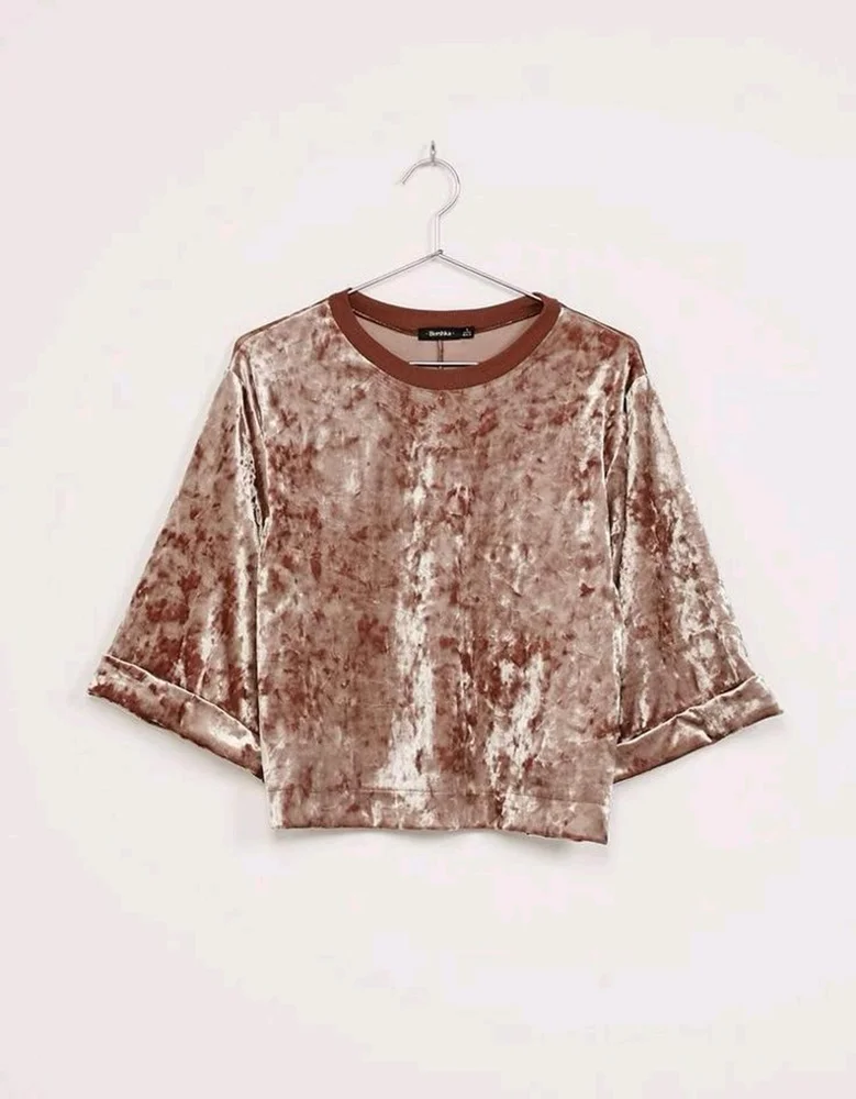 Bershka تيشيرتات