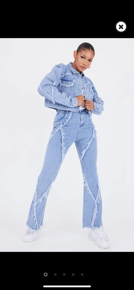 PrettyLittleThing چينز