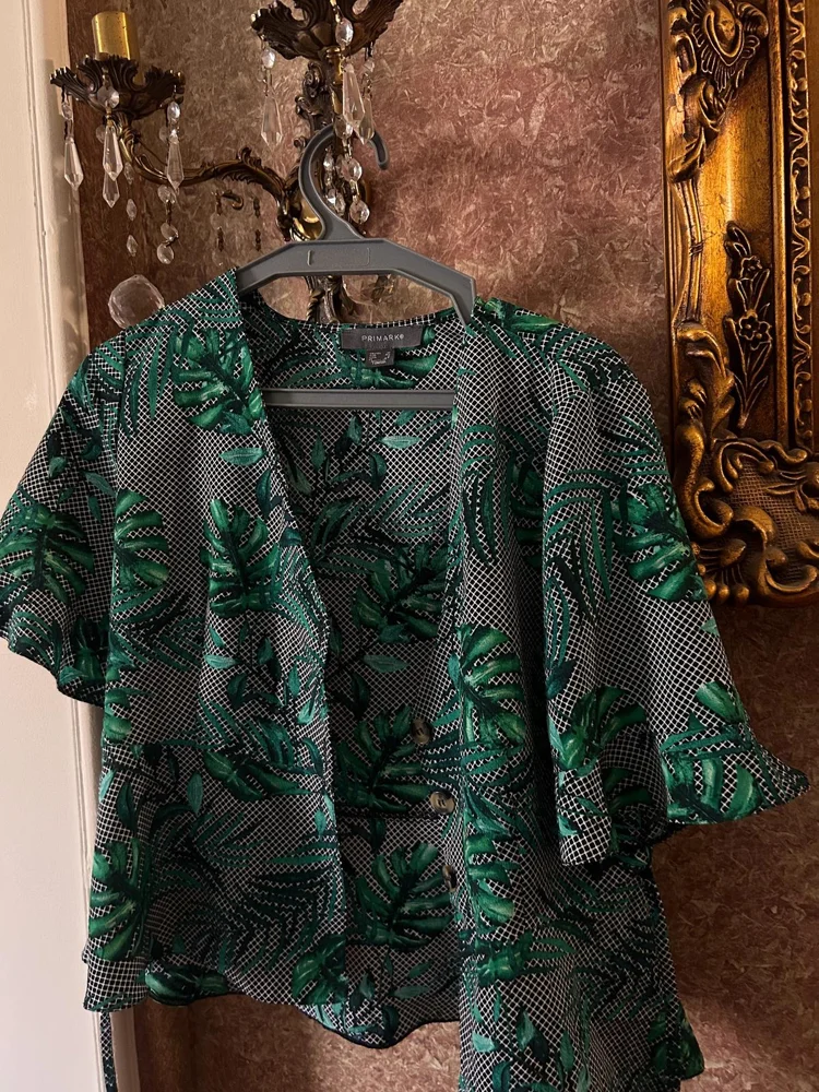 Primark قمصان