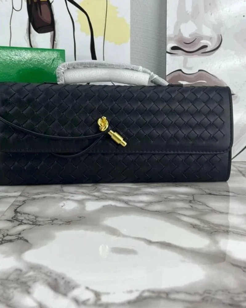 Clutches & Evening Bags