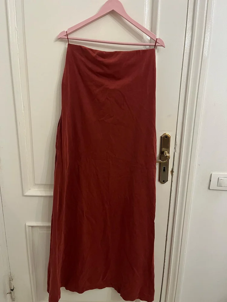 Zara فساتين طويلة