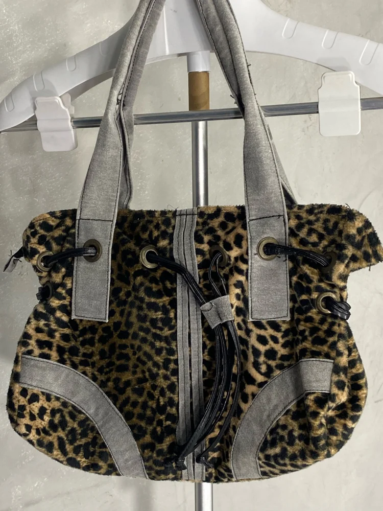 Shoulder Bags