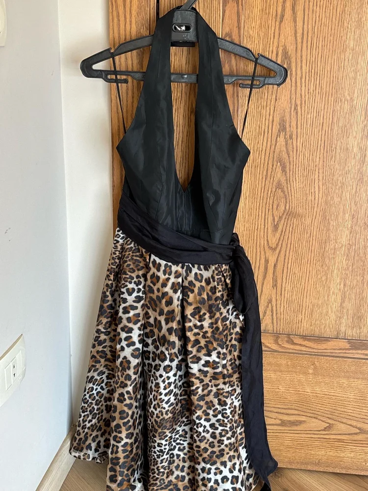 Zara فساتين ميدي