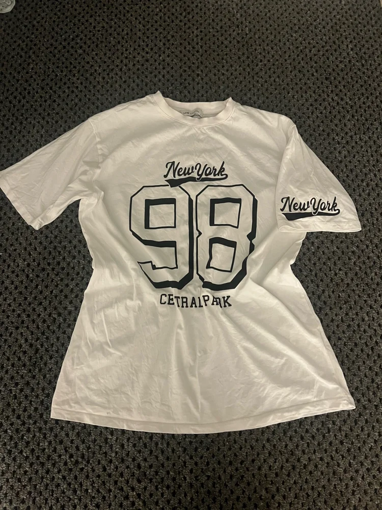 T-shirts