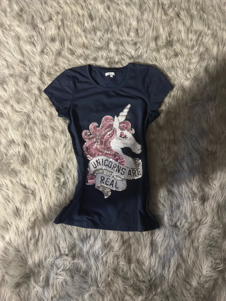 Pink T-shirts