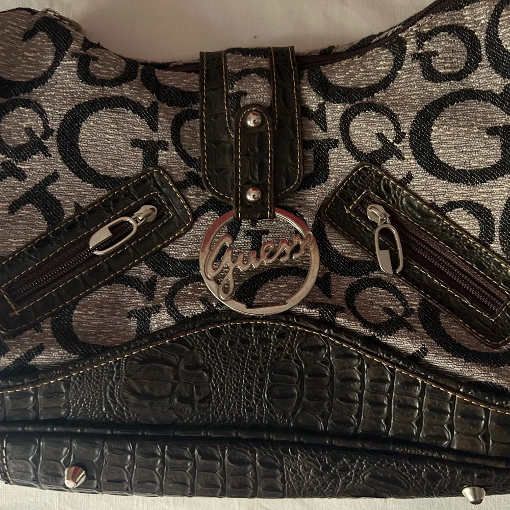 GUESS Shoulder Bags, size Other, photo 2