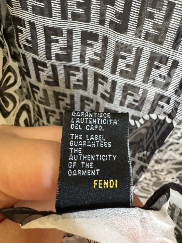 Fendi Scarves & Shawls, Very good, photo 4