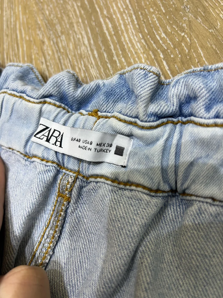 Zara Jeans
