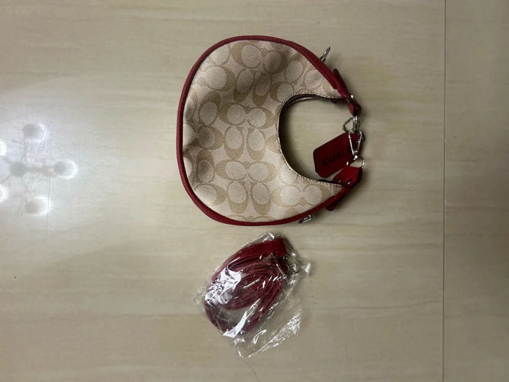 Local شنط صغيرة