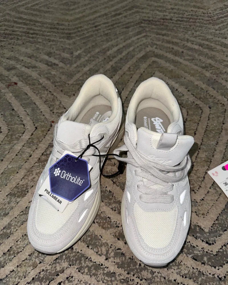 Pull & Bear Sneakers