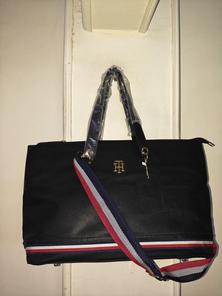 Tommy Hilfiger Shoulder Bags