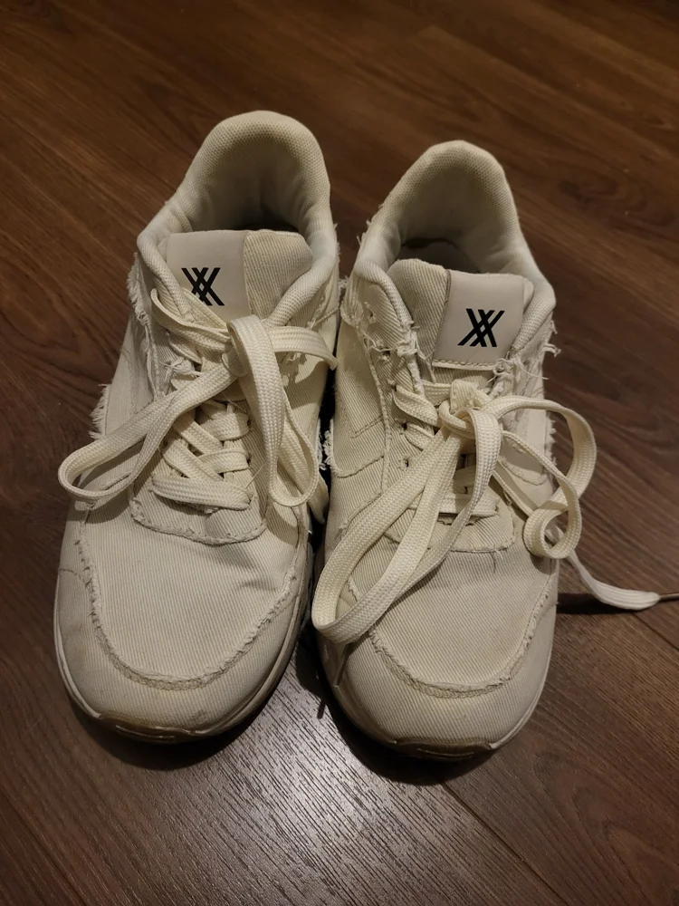 Pixi Sneakers