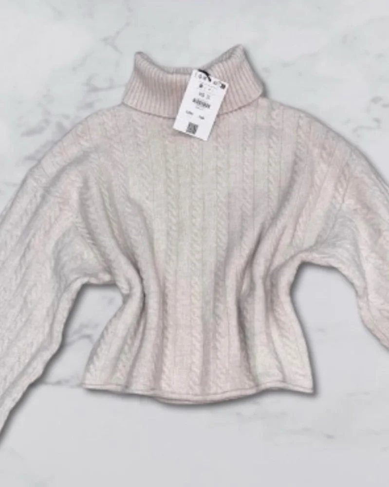 Bershka سويترات وبلوفرات