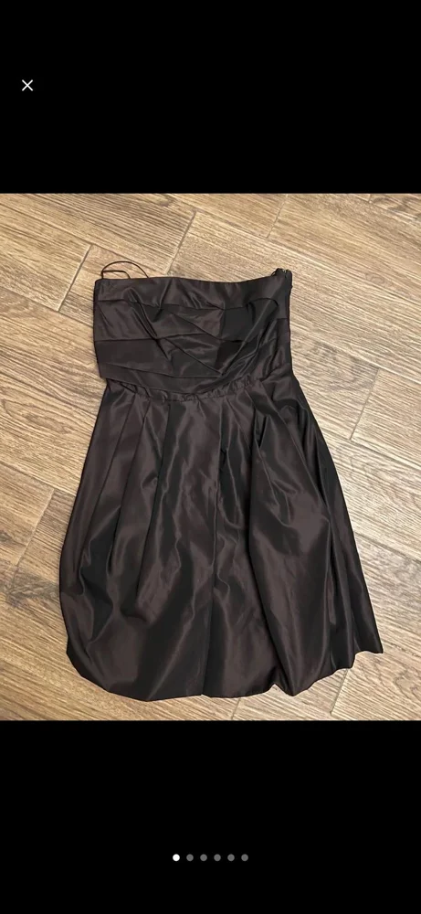 Zara فساتين كوكتيل