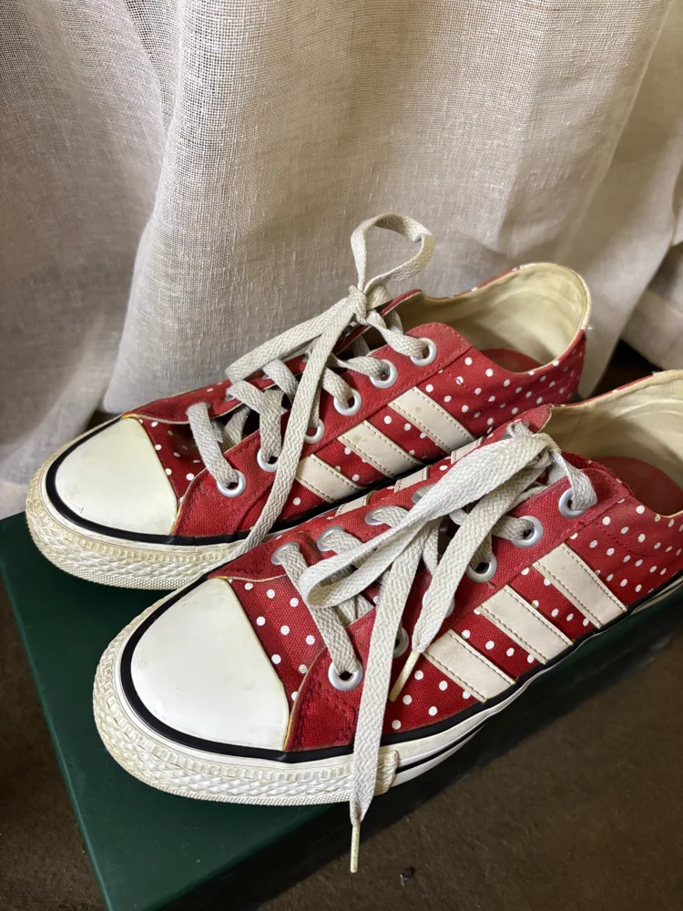 adidas Sneakers