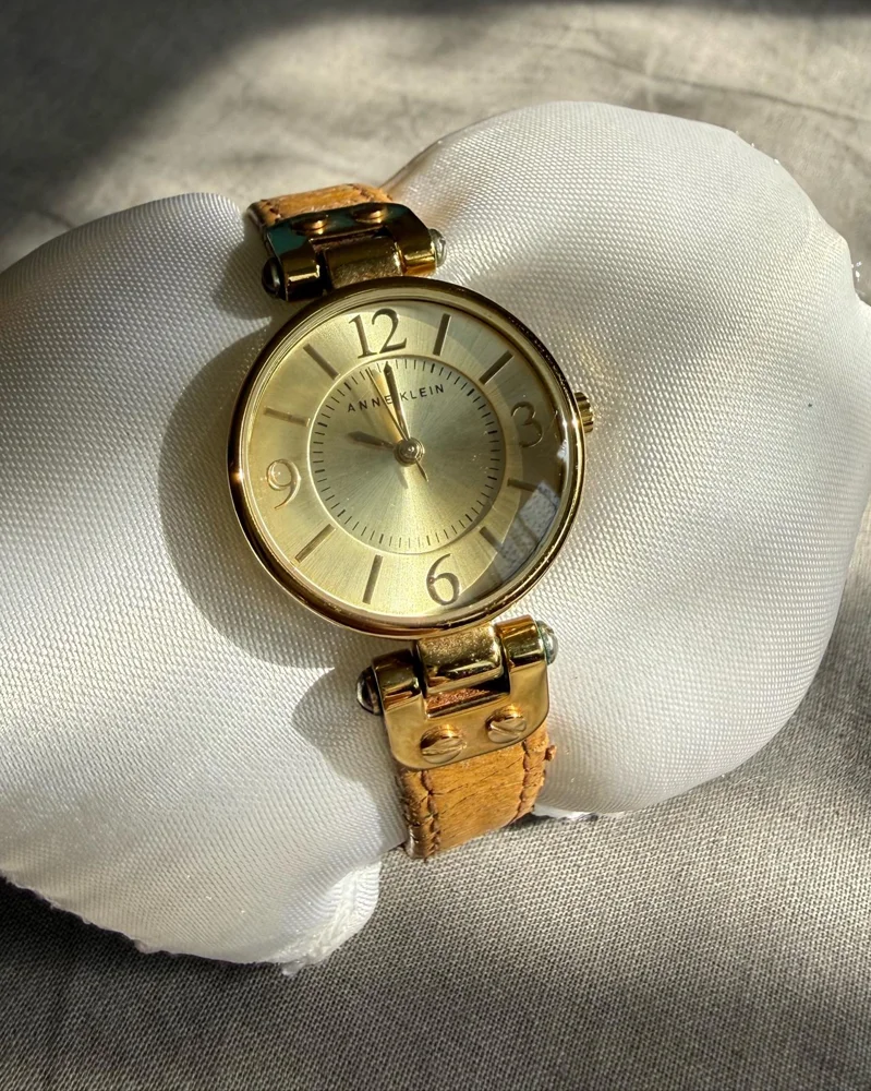 Anne Klein ساعات، حالة جيدة جداً، مقاس واحد، صورة 2