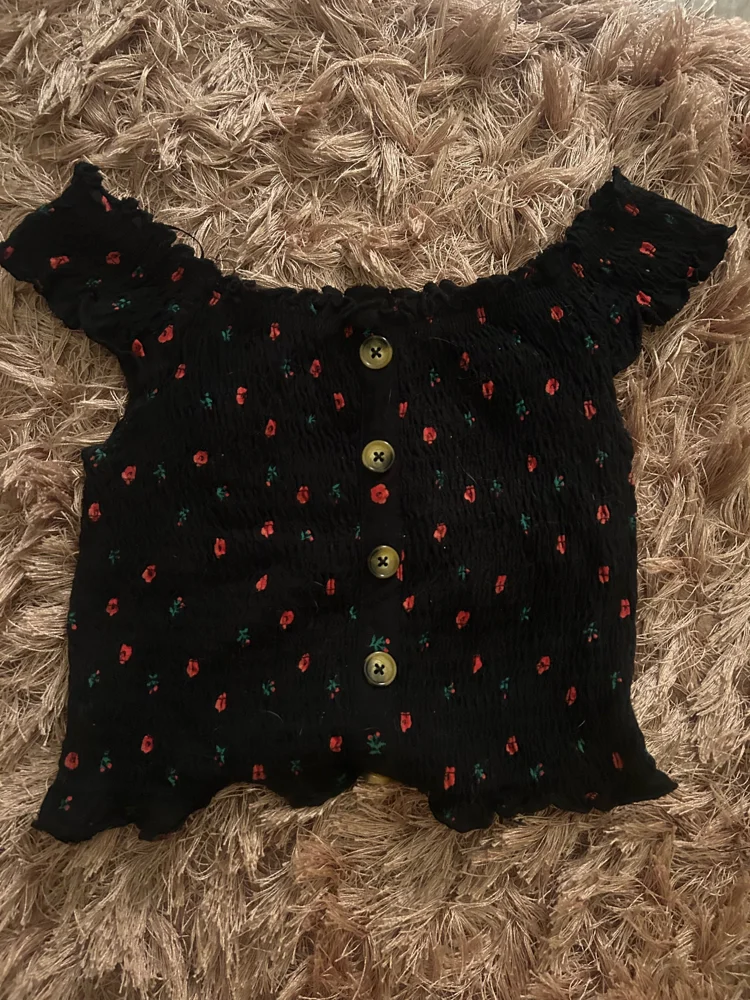 Terranova Crop Tops
