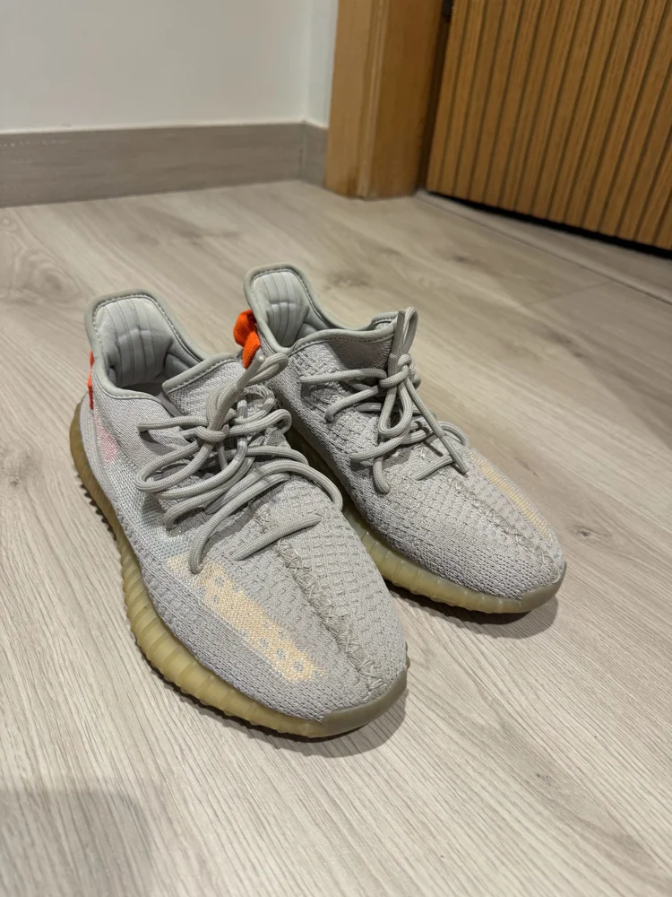 Yeezy Sneakers