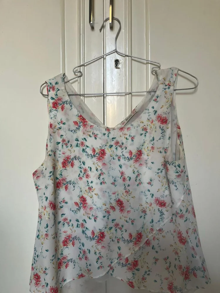 Bershka بلوزات