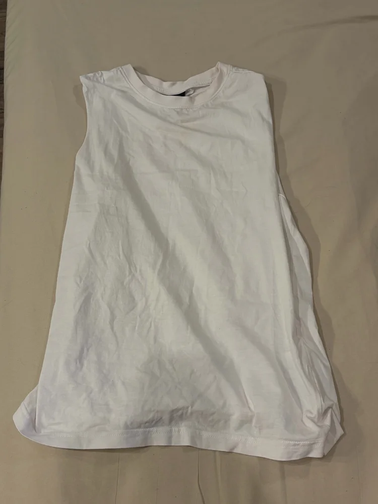 H&M T-shirts