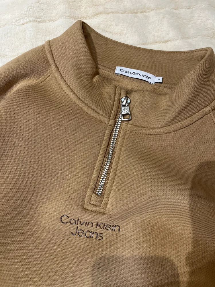 Calvin Klein Crop Tops