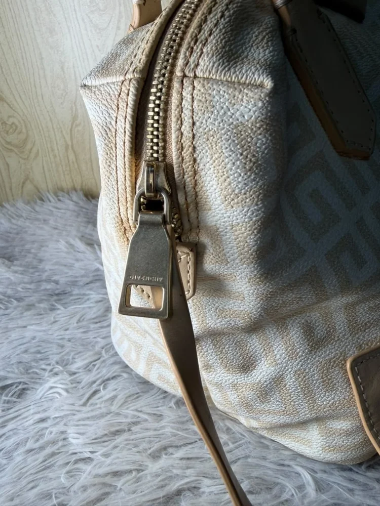 Givenchy Shoulder Bags, Good, photo 5