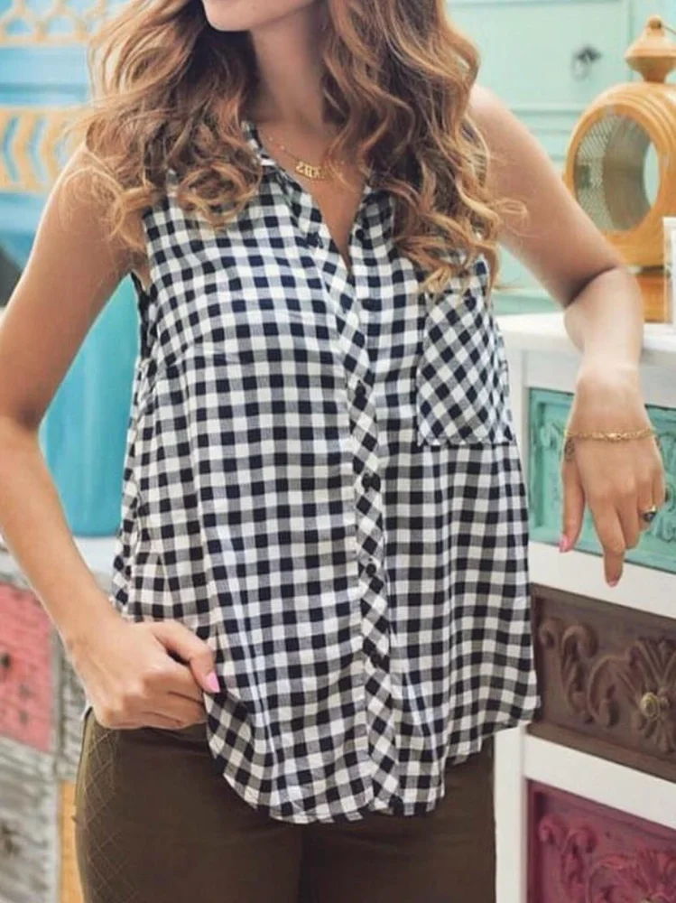 Bershka قمصان