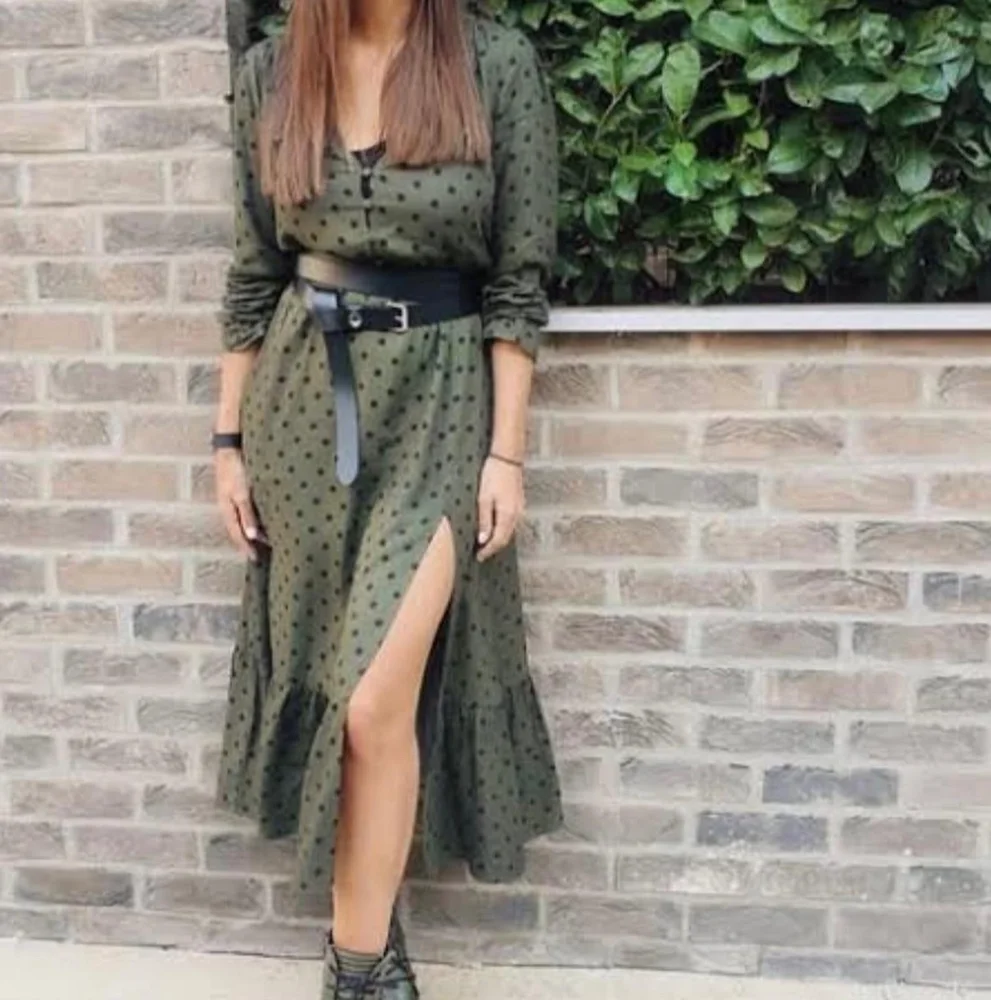 Zara فساتين طويلة