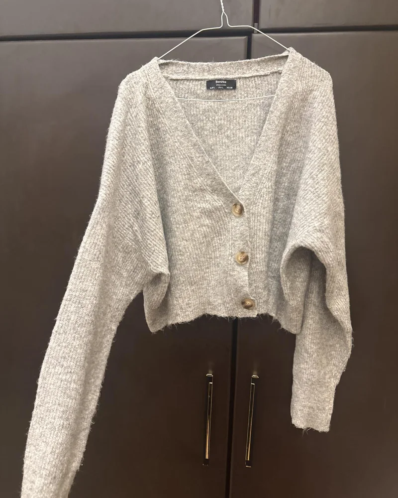 Bershka سويترات وبلوفرات