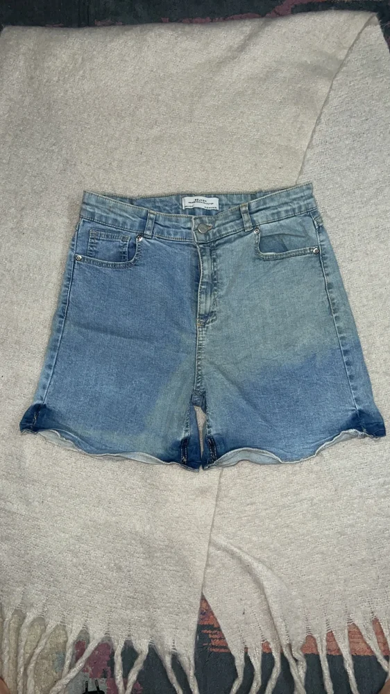Rojada Shorts