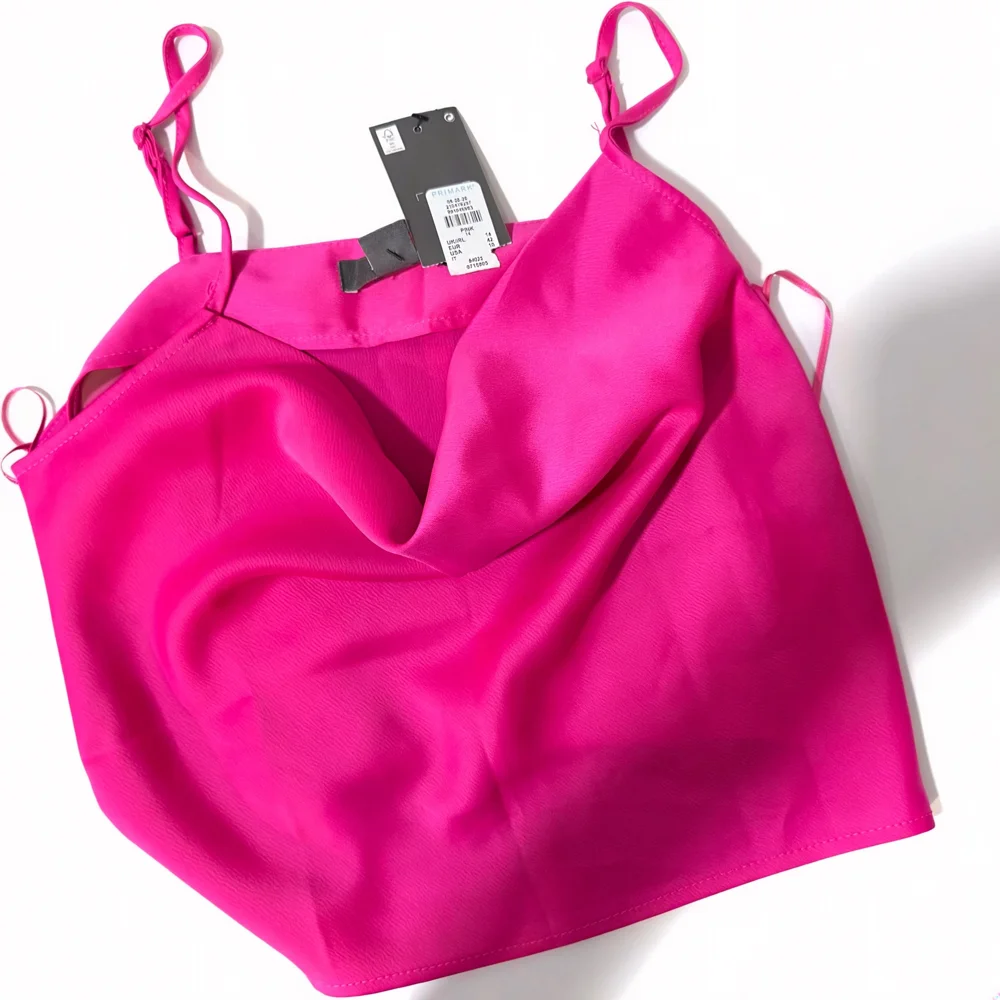 Primark كامي توب
