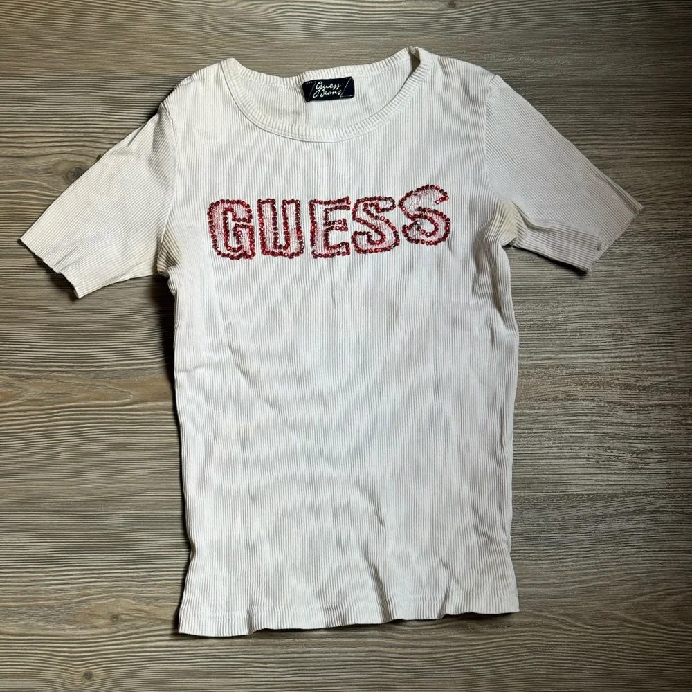 GUESS T-shirts