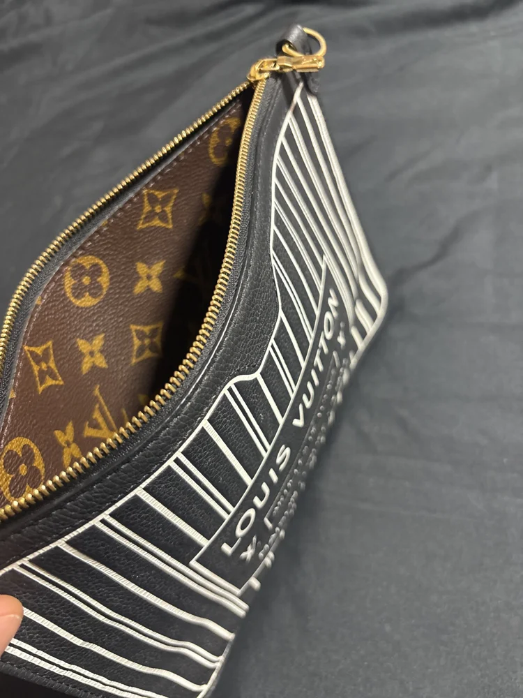 Louis Vuitton Wallets & Cardholders, Excellent, photo 6