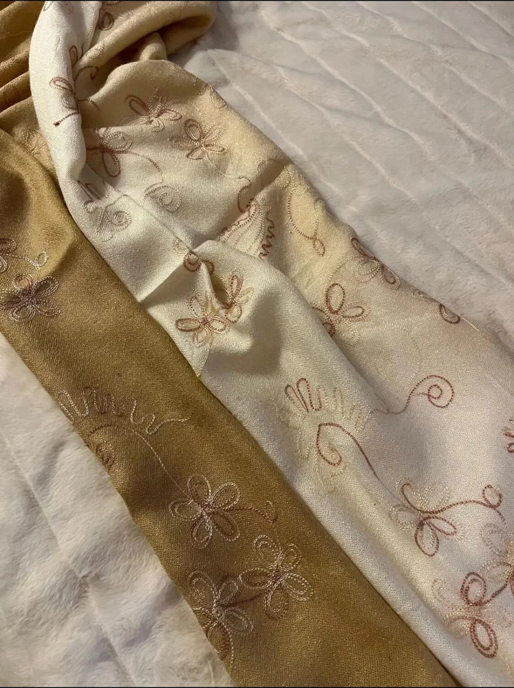Pashmina Scarves & Shawls